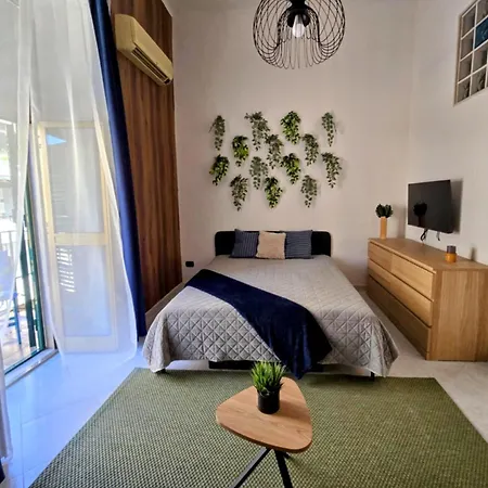 Bella Big For Maximum 8 People With Free Air Conditioner And Balcony Apartament *