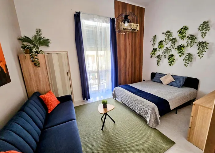 Bella Big For Maximum 8 People With Free Air Conditioner And Balcony Apartment *