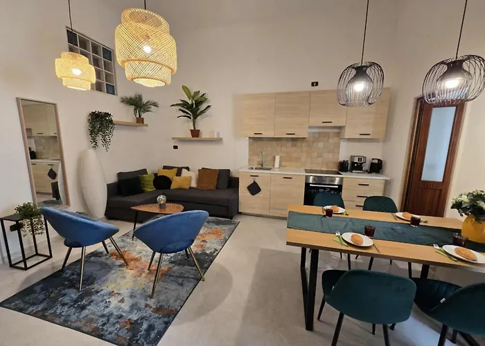 Bella Big For Maximum 8 People With Free Air Conditioner And Balcony Apartment Bari