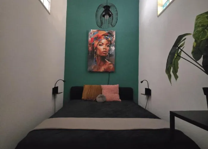 Bella Big For Maximum 8 People With Free Air Conditioner And Balcony Bari